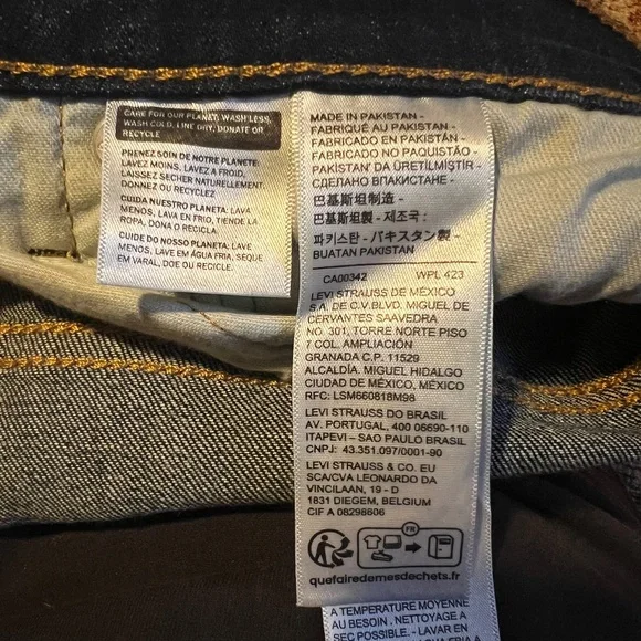 NWT Men's Levi Jeans 34x32 - Picture 7 of 9